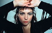 Angel Olsen ‘All Mirrors’ Review: A Confrontational and Uncompromising ...