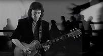 Steve Hackett launches ‘People of the Smoke’; first single from ‘The Circus and the Nightwhale ...