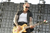 Social Distortion's Mike Ness Diagnosed With Tonsil Cancer