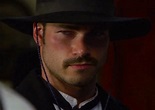 Shawn Roberts as Wyatt Earp in "Wyatt Earp's Revenge" | Atores