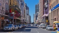 Long Street in Cape Town, the one-stop-street for leisure travel