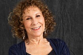 Rhea Perlman Reflects on Cheers' Impact on Her Career 40 Years Later