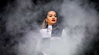 Rita Ora eert ’goede vriend’ Avicii wederom | Entertainment | Telegraaf.nl