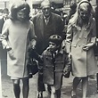 File:Randolph Churchill with daughter Arabella and Jacqueline Kennedy ...