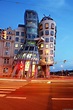 KRISTIN HARRIS - ARCH1390: Frank Gehry's Dancing House