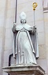 Statue des heiligen rupert im salzburger dom, Österreich ...