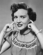14 Young Pictures Of Betty White (PHOTOS)