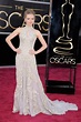 Amanda Seyfried on the red carpet at the Oscars 2013. | The Ultimate ...
