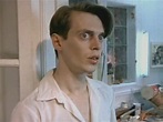 A fine looking, young Steve Buscemi | Steve buscemi young, Steve ...