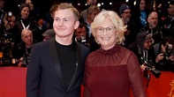 Kritik an Christine Lambrechts Flug mit ihrem Sohn | NOZ
