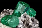 How to Understand the Quality of Raw, Uncut Emeralds | The Natural ...