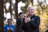 Brian Pritchard works on teamwork with UCLA athletes - Daily Bruin
