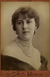 Actrice Emilienne d'Alençon. Kabinet albumine foto (1896) gemaakt door ...