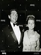 Dean Martin y su esposa Jeanne Martin, circa 1964. Archivo de referencia #1023 016tha © CCI /El ...