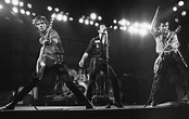 Rarely seen film footage of The Clash at The Palladium in NYC, 1979 ...