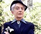 Quentin Crisp Biography - Childhood, Life Achievements & Timeline