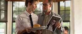 Wilson Movie Review & Film Summary (2017) | Roger Ebert