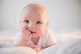 Bebês recém-nascidos: 7 curiosidades sobre os primeiros dias de vida ...
