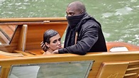 Kanye West e Bianca Censori são flagrados em momento íntimo durante ...