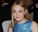 Dakota Fanning Biography - Childhood, Life Achievements & Timeline