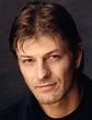 The Confusing Evolution Of Sean Bean's Hair | Que guapo, Hombres guapos ...