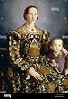 Eleanor von Toledo und ihr Sohn Giovanni de Medici von Agnolo Bronzino ...