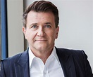 Robert Herjavec Biography - Childhood, Life Achievements & Timeline