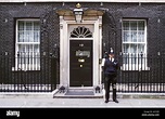 El número 10 de Downing Street Whitehall Londres Fotografía de stock ...