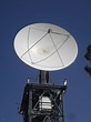 La antena de comunicación con el satélite es una parte importante de ...