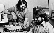 Steve Jobs y Steve Wozniak fundaron Apple en el año 1976 | Economia ...