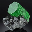 Emerald on Calcite: Muzo Columbia Fine Minerals, Minerals And Gemstones ...