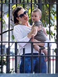 El tierno bebé de Anne Hathaway | Realities La Banda | Univision