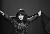 Kate Bush performs “Babooshka” on a French TV show in 1980 : r ...
