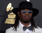 Photo: Robert Searight arrives for the 59th annual Grammy Awards in Los ...