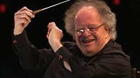 After 40 years, James Levine to retire as Met music director - CBS News