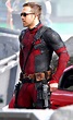 Ryan Reynolds (actor, Canada), as Deadpool | Ryan reynolds deadpool ...