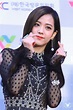 BLACKPINK Jisoo Shows Off Her Top Tier Visual In This Red Carpet Dress ...