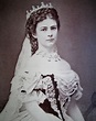 Arrayed in Gold: Portraits of the Empress Elizabeth of Austria