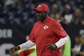 Chiefs legend and coach Emmitt Thomas calls it quits after 51 years