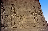 Templo de Hathor en Dendera. Egipto. Dioses y Hombres | El Guisante ...