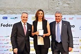 Samira Mizzian recibe la Insignia y la Medalla de Plata al Mérito ...