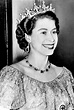 File:Queen Elizabeth II - 1953-Dress.JPG - Wikimedia Commons