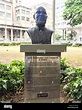 Busto de Luiz Gonzaga das Virgens e Veiga que fica localizado na Praça ...