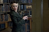 Narcissa Malfoy- Helen McCrory :) | Harry potter villains, Harry potter ...