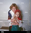 Sterben plant Maria Schell mit Tochter Marie Theres Relin, Schweiz 1976 ...