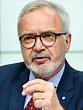 Dr. Werner Hoyer - dfv Euro Finance Group