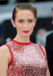 Emily Blunt / Emily Blunt Shows Us How to Wear Blue Eyeliner ...