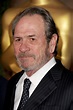 Tommy Lee Jones 2024: Wife, net worth, tattoos, smoking & body facts ...