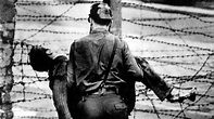 August 17, 1962: GDR border guards shot Peter Fechter († 18) in the ...