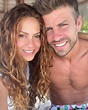 Shakira Snuggles Beside BF Gerard Piqué In Bare-Faced Selfie